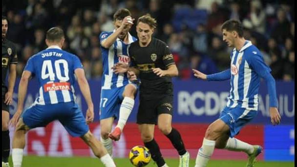 El Espanyol y el Valencia empatan para disgusto de ambos