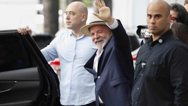 Lula es autorizado a regresar a Brasilia tras resultado satisfactorio de exámenes médicos