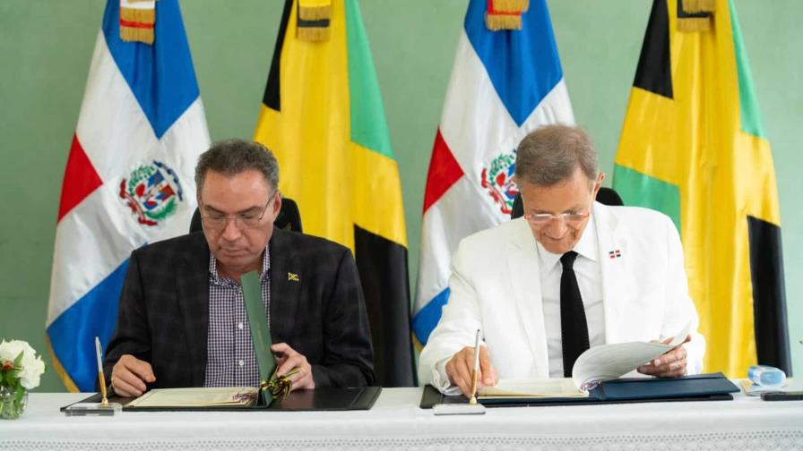 República Dominicana y Jamaica firman acuerdo para fortalecer conectividad aérea