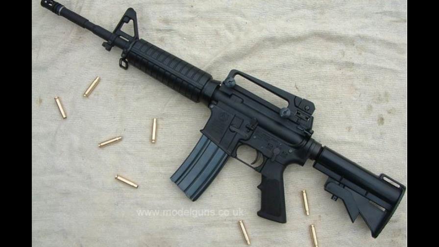 Apresan a dos jóvenes con un fusil durante operativo en Moca