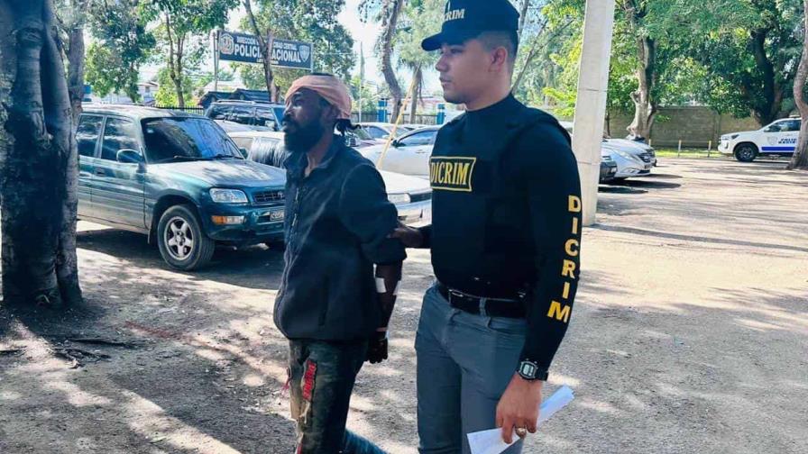 Apresan a haitiano acusado de decapitar a un profesor en San José de las Matas