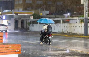 Pronostican ambiente fresco y lluvias ocasionales en gran parte del país