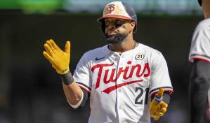 Carlos Santana regresa a Cleveland por US$12 millones por un año