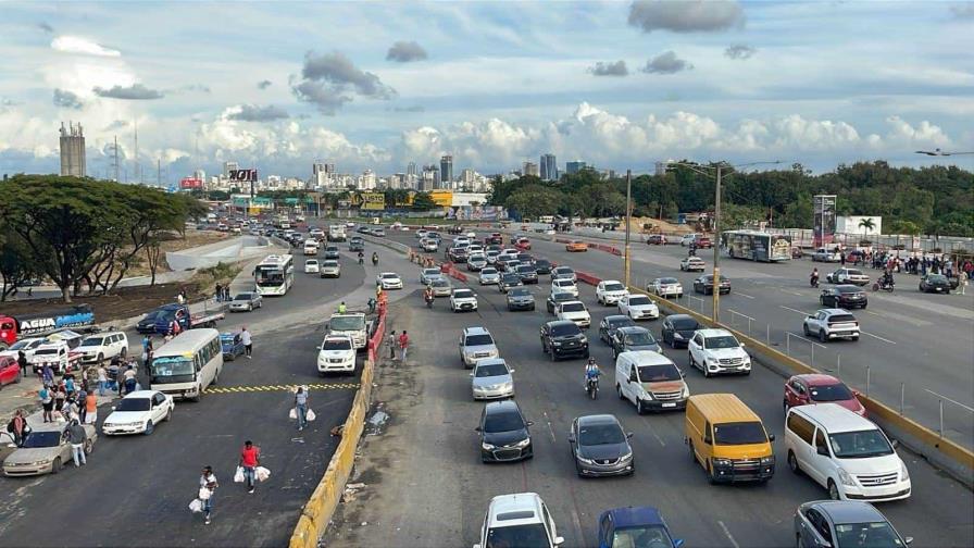 Obras Públicas habilita dos nuevos carriles en el kilómetro 9 de la autopista Duarte