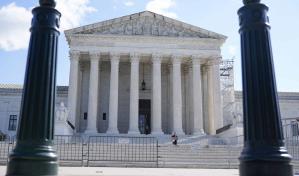 Revisión del Senado sobre ética en la Corte Suprema revela viajes y otros lujos de jueces Revisión del Senado sobre ética en la Corte Suprema revela viajes y otros lujos de jueces