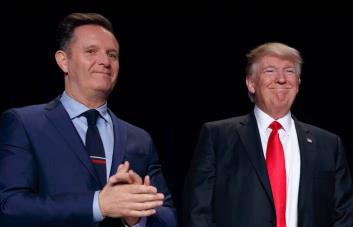 Trump nombra al productor de The Voice y The Apprentice enviado para el Reino Unido