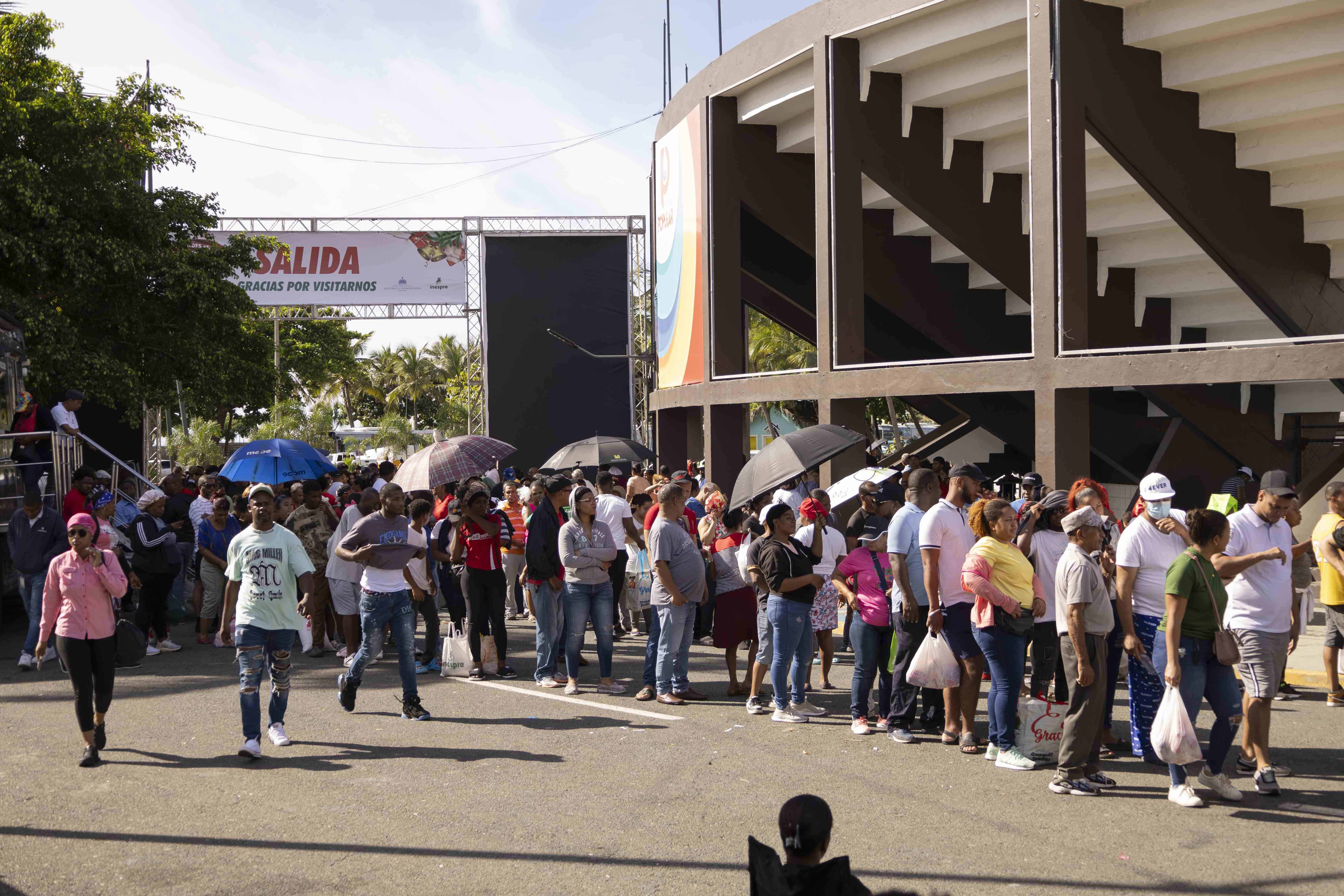 El sol no fue on obstáculo para los compradores.