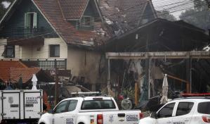 Al menos 10 muertos por caída de avioneta en pueblo turístico de Brasil Al menos 10 muertos por caída de avioneta en pueblo turístico de Brasil
