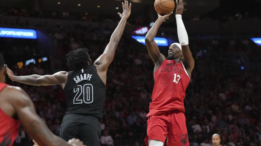 Adebayo anota 23 y Heat rompe racha de 3 derrotas con victoria 110-95 sobre Nets