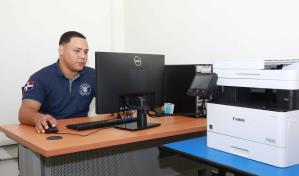 Indotel dota de internet y equipos tecnológicos al destacamento de María Auxiliadora