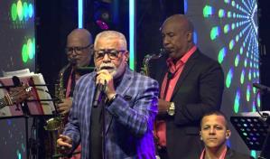 Una noche de merengue y fiesta con "Los clásicos en el bailazo navideño" Una noche de merengue y fiesta con "Los clásicos en el bailazo navideño"
