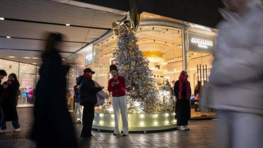 China transforma la Navidad en una celebración comercial más que religiosa