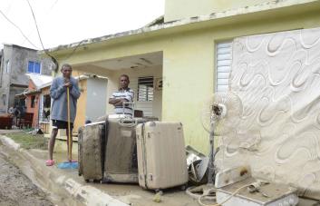 Inundaciones dejan a miles de personas sin Nochebuena ni Navidad en Puerto Plata