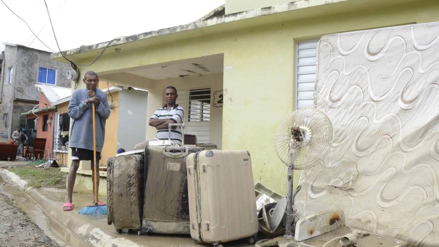 Inundaciones dejan a miles de personas sin Nochebuena ni Navidad en Puerto Plata