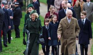 Carlos III y Camila y los príncipes de Gales asisten a misa por Navidad