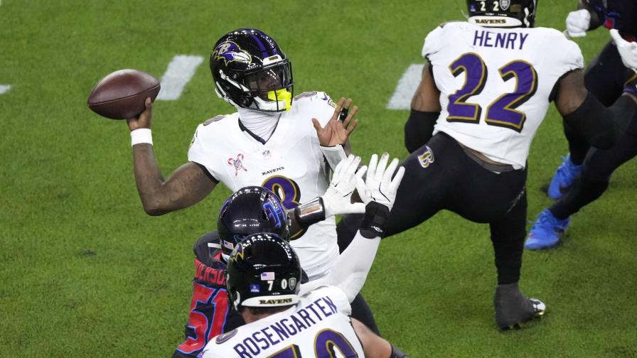 Lamar Jackson rompe récord de yardas por tierra y Ravens dan paliza navideña a Texans