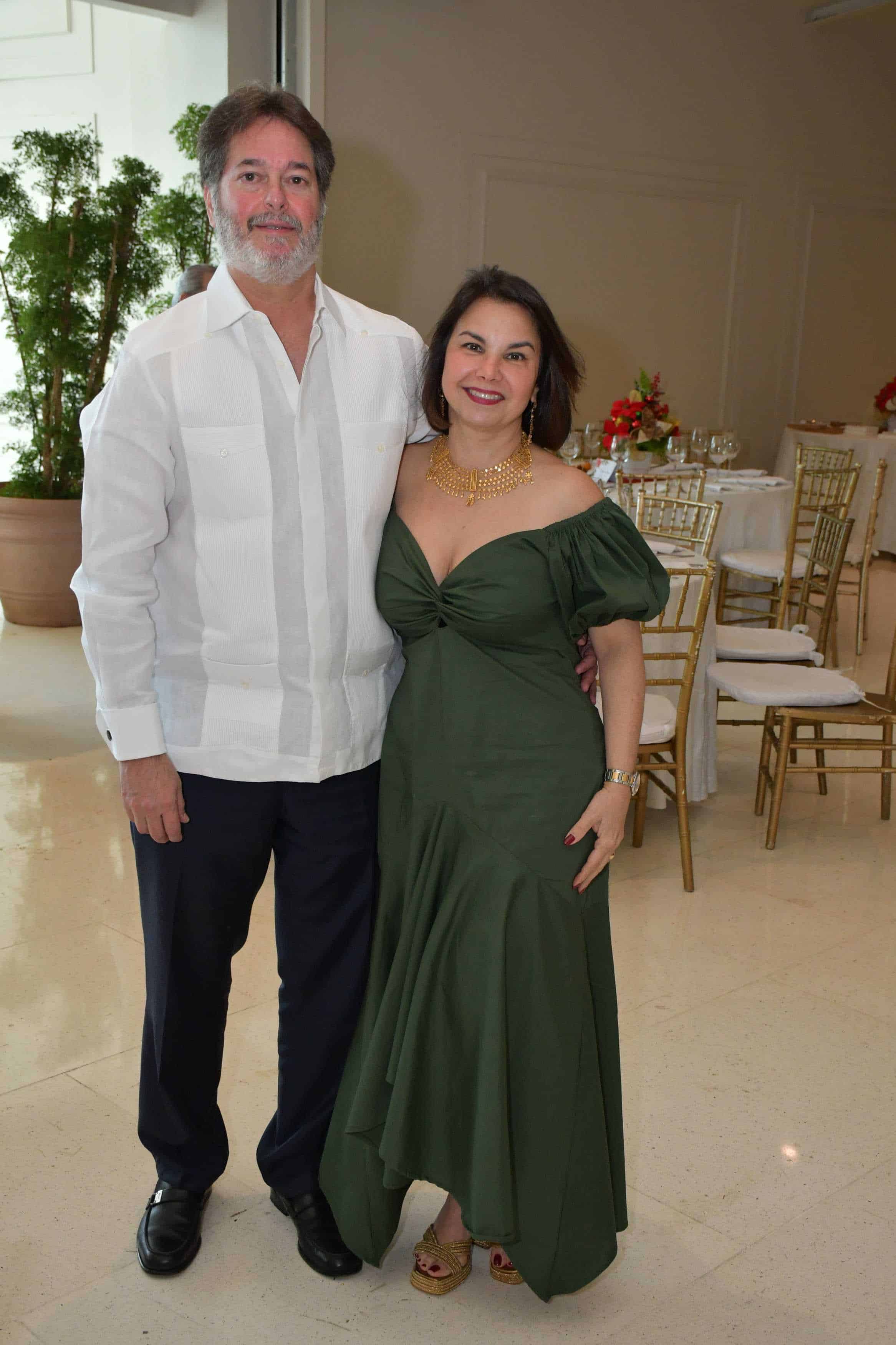 Ninoska González Hazim y Leonel Lirio.