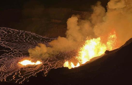 Impresionantes fotografías muestran lava en erupción del volcán Kilauea de Hawái