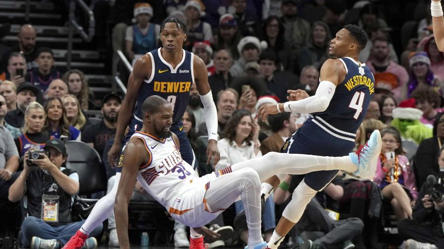 Durant y Beal anotan 27 puntos cada uno; Suns vencen a Nuggets al cerrar jornada navideña