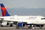 Pasajero sin boleto intenta viajar de polizón en un vuelo de Delta durante esta temporada navideña