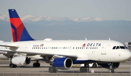 Beb&eacute; a bordo: una mujer da a luz en pleno vuelo en EE. UU.