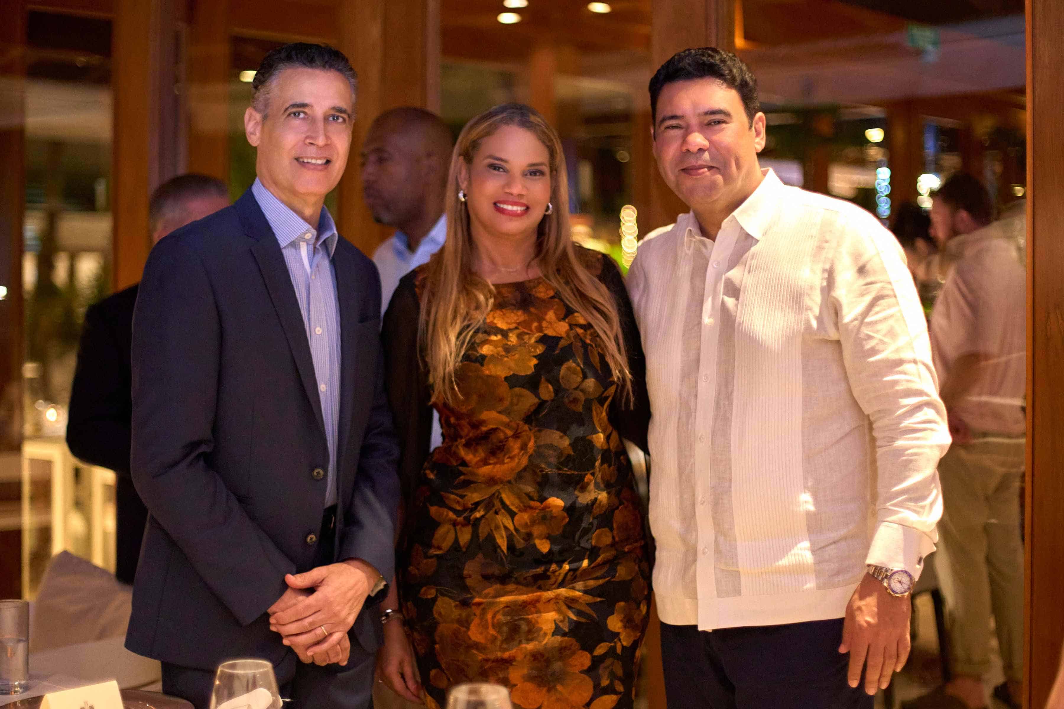 Andrés Pichardo, Ivelisse Méndez y Rafael Barón Duluc.