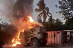 Bandidos en Haití incendian dos vehículos blindados de las tropas de Kenia