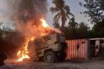 Incendian dos blindados de la Misión Multinacional de Seguridad en Haití Incendian dos blindados de la Misión Multinacional de Seguridad en Haití