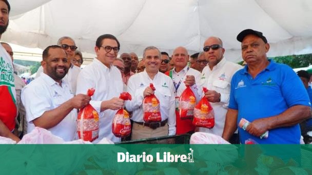 Ferias Navidad Del Cambio M S De Mil Personas Beneficiadas Diario Libre