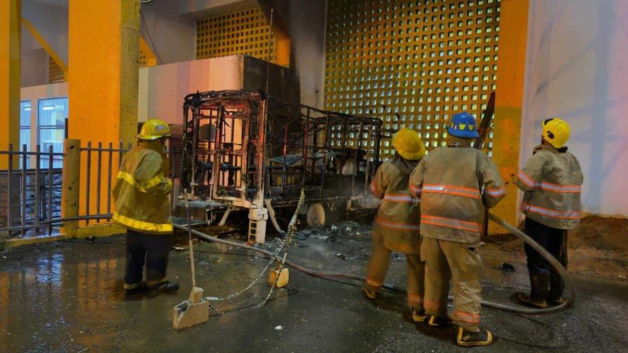 Se produce un incendio en el Estadio Cibao