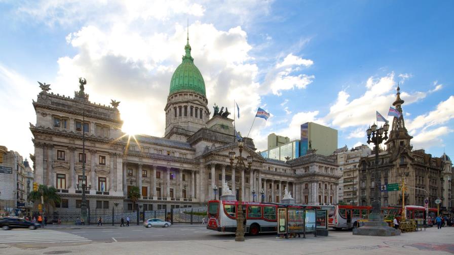 Un dron perteneciente a dos rusos cae sobre el Congreso argentino en un confuso episodio