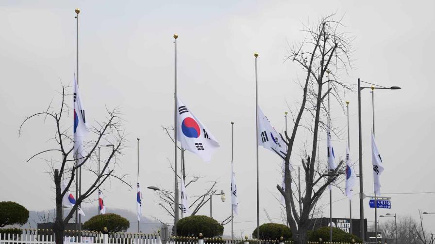 Corea del Sur inspeccionará aviones Boeing en pesquisa del accidente aéreo que mató a 179 personas