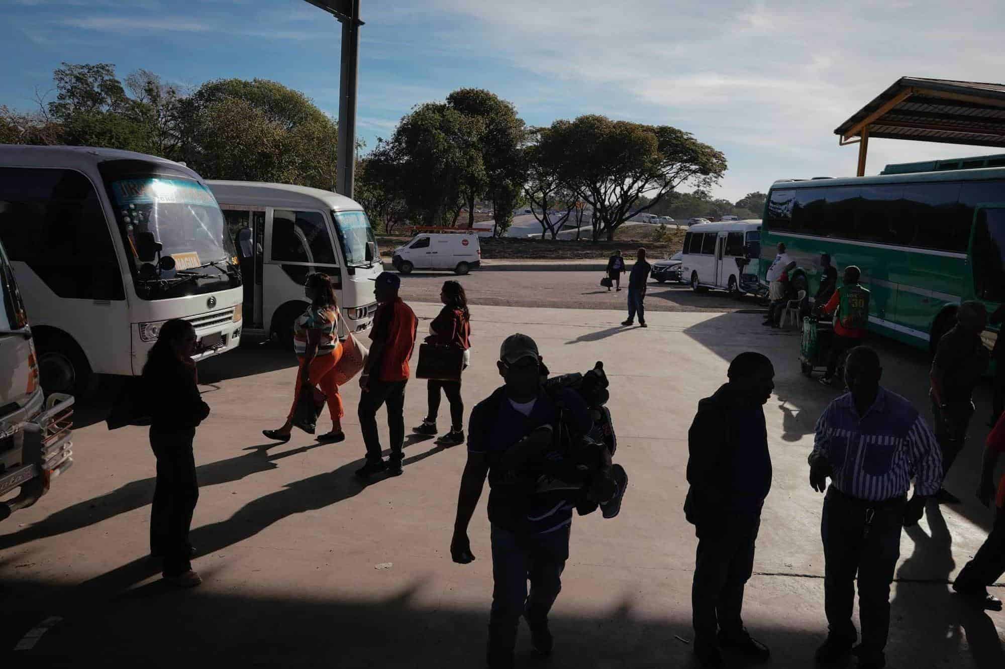 EN FOTOS | Capitaleños toman la carretera en inicio del éxodo de fin de año