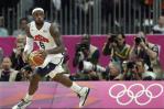 En su cumpleaños 40, LeBron James dice que podría jugar "otros 5 o 7 años", pero no lo hará. En su cumpleaños 40, LeBron James dice que podría jugar "otros 5 o 7 años", pero no lo hará.