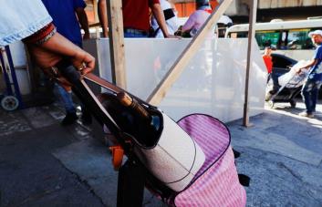 Vinos, nevera y hasta un tanque de gas: los artículos curiosos de los viajeros hacia el interior