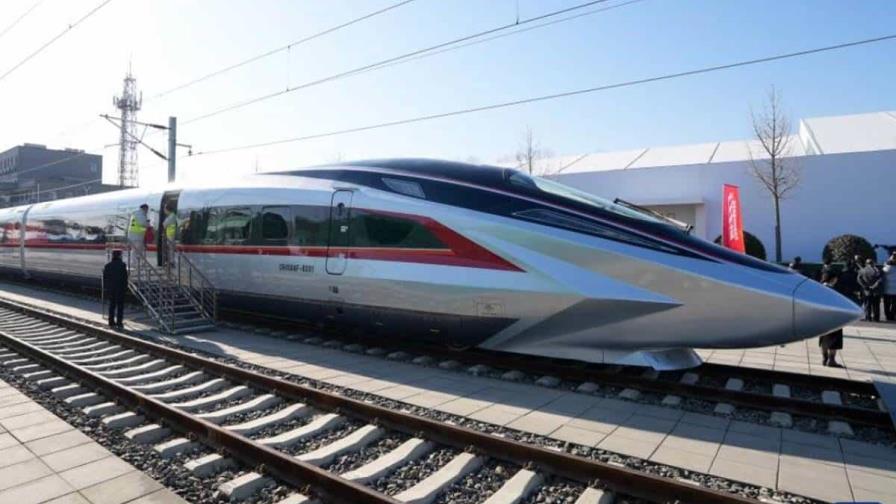 China presenta nuevos trenes bala que alcanzan 450 kilómetros por hora