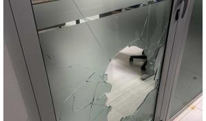 Vandalizan instalaciones del Ayuntamiento de Jarabacoa