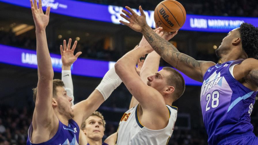 Jokic y Westbrook logran triples-dobles en la victoria de Nuggets 132-121 sobre el Jazz