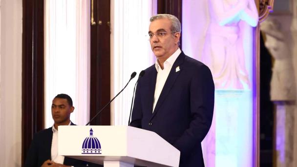 Luis Abinader es el segundo presidente mejor valorado de América, según Mitofsky