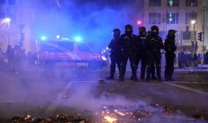 Gobierno alemán condena incidentes violentos en Nochevieja tras cientos de arrestos