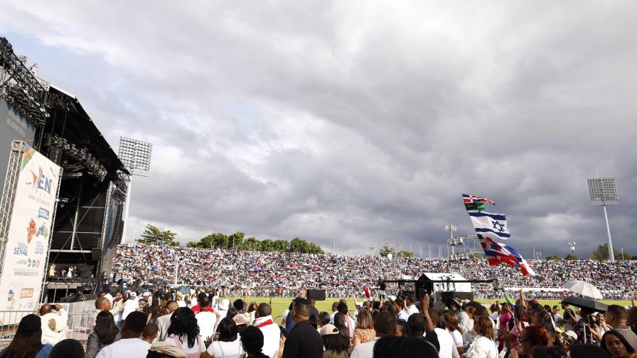 Omar Fernández y Dio Astacio encabezan delegación de políticos presentes en La Batalla de la Fe 2025 Omar Fernández y Dio Astacio encabezan delegación de políticos presentes en La Batalla de la Fe 2025