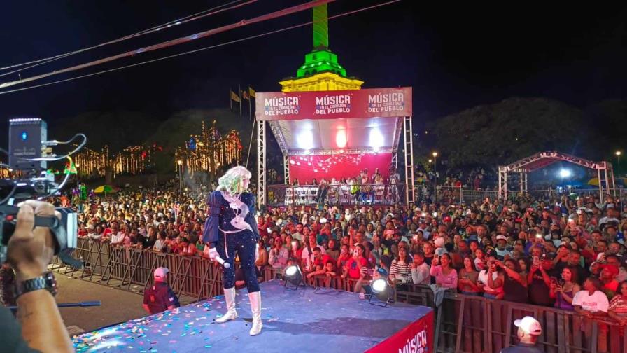 Miles reciben el nuevo año en el concierto Música en el Corazón de Santiago