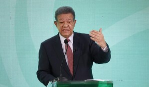La voz del pueblo: conferencia de prensa de Leonel Fern&aacute;ndez