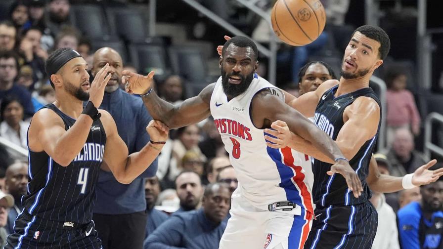 Jaden Ivey se lesiona la pierna en el último cuarto en la victoria de los Pistons sobre el Magic