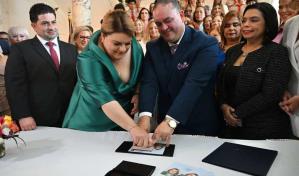 La nueva gobernadora de Puerto Rico promete buscar la anexión de la isla a Estados Unidos