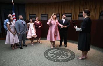 Jenniffer González Colón jura como la nueva gobernadora de Puerto Rico