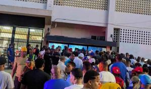 La complicada travesía por una boleta para ver el clásico Tigres del Licey-Águilas Cibaeñas