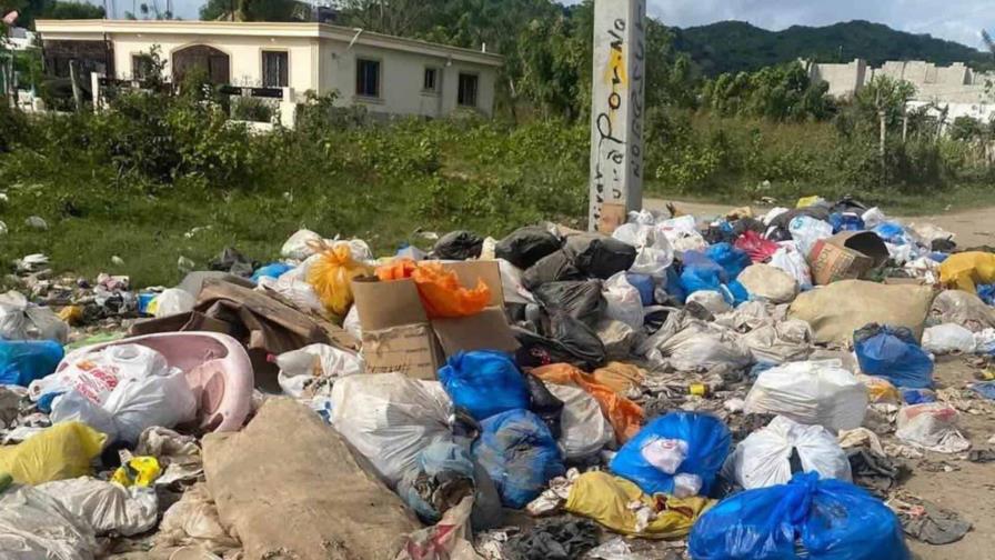 Denuncian que vertederos improvisados arropan las calles de Hato Mayor