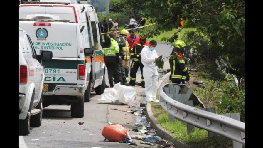 Al menos 12 muertos y 30 heridos en el accidente de un autobús en el suroeste de Colombia