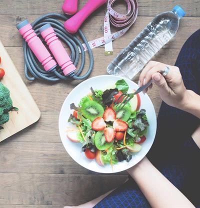 Crea "h&aacute;bitos at&oacute;micos" en 2025